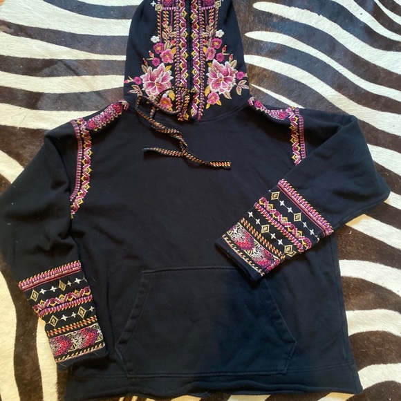 Johnny Was Embroidered Sweatshirt - Picture 4 of 5